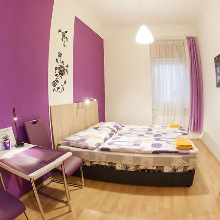 Apartmany - Penzion Smetanka Ceske Budejovice Eksteriør billede