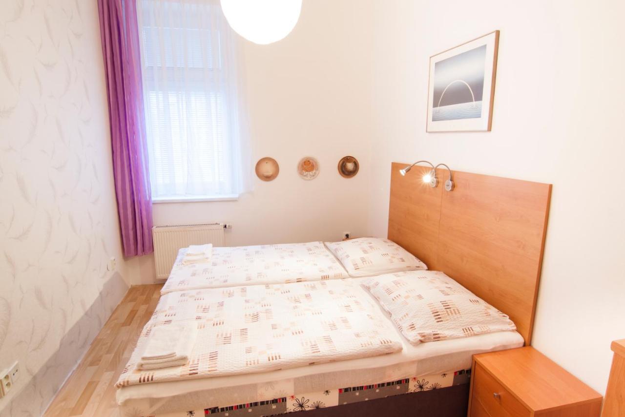 Apartmany - Penzion Smetanka Ceske Budejovice Eksteriør billede