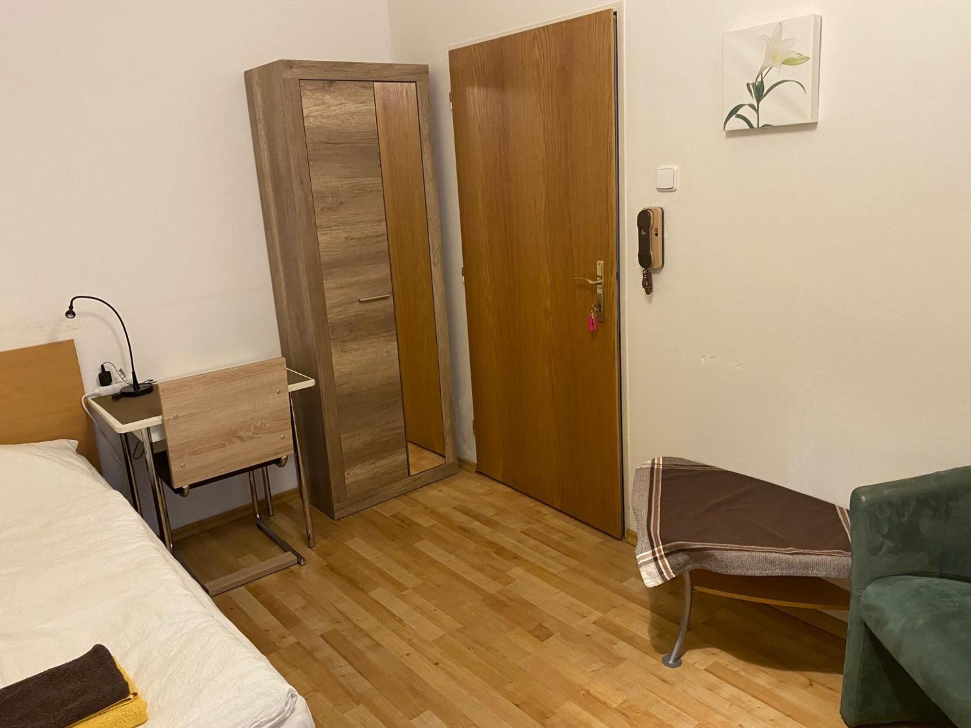 Apartmany - Penzion Smetanka Ceske Budejovice Eksteriør billede