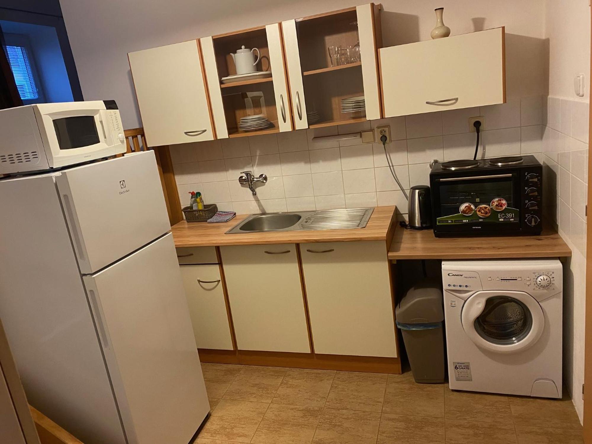 Apartmany - Penzion Smetanka Ceske Budejovice Eksteriør billede
