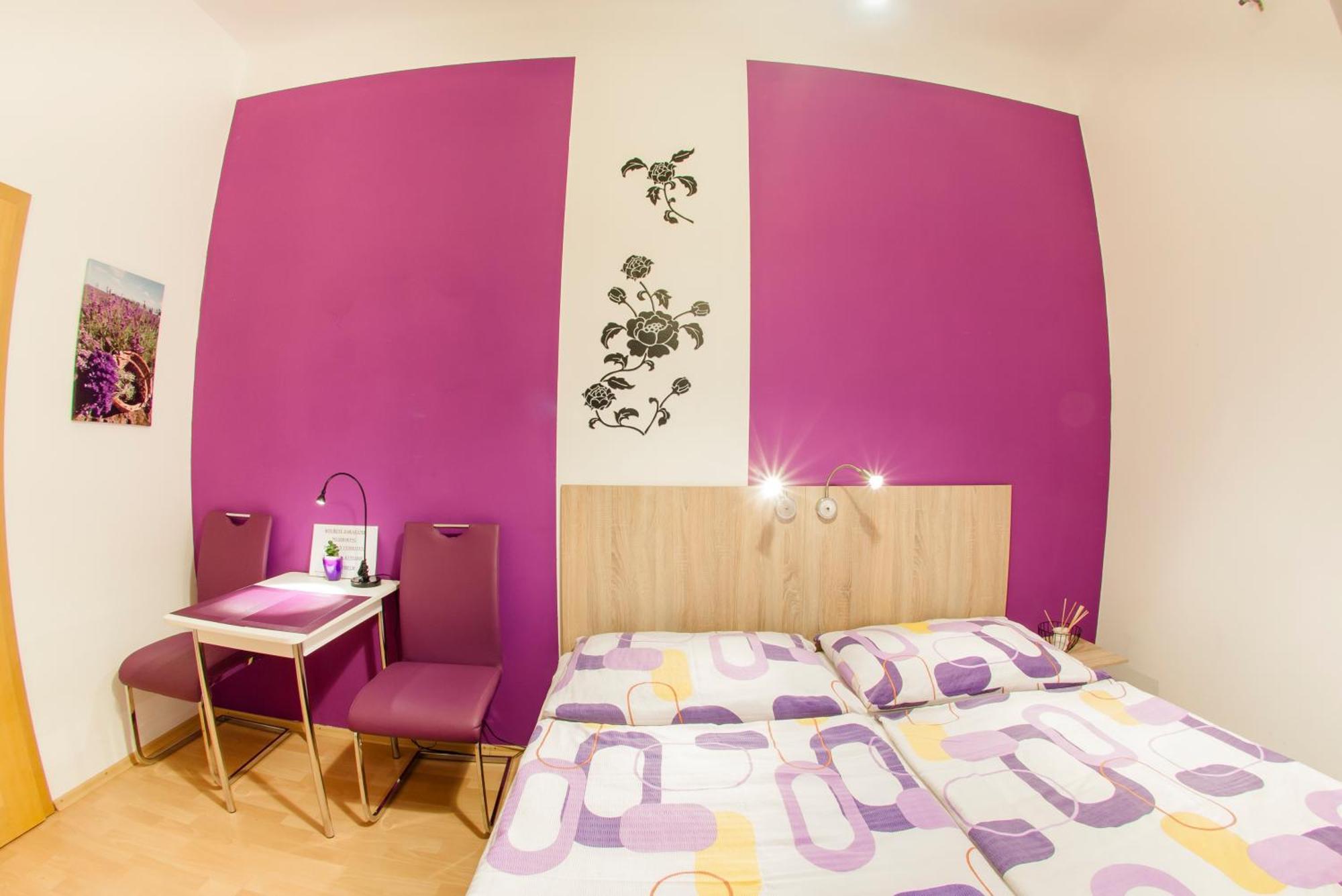 Apartmany - Penzion Smetanka Ceske Budejovice Eksteriør billede