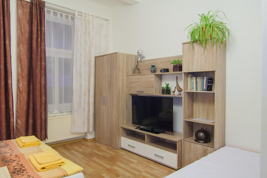 Apartmany - Penzion Smetanka Ceske Budejovice Eksteriør billede