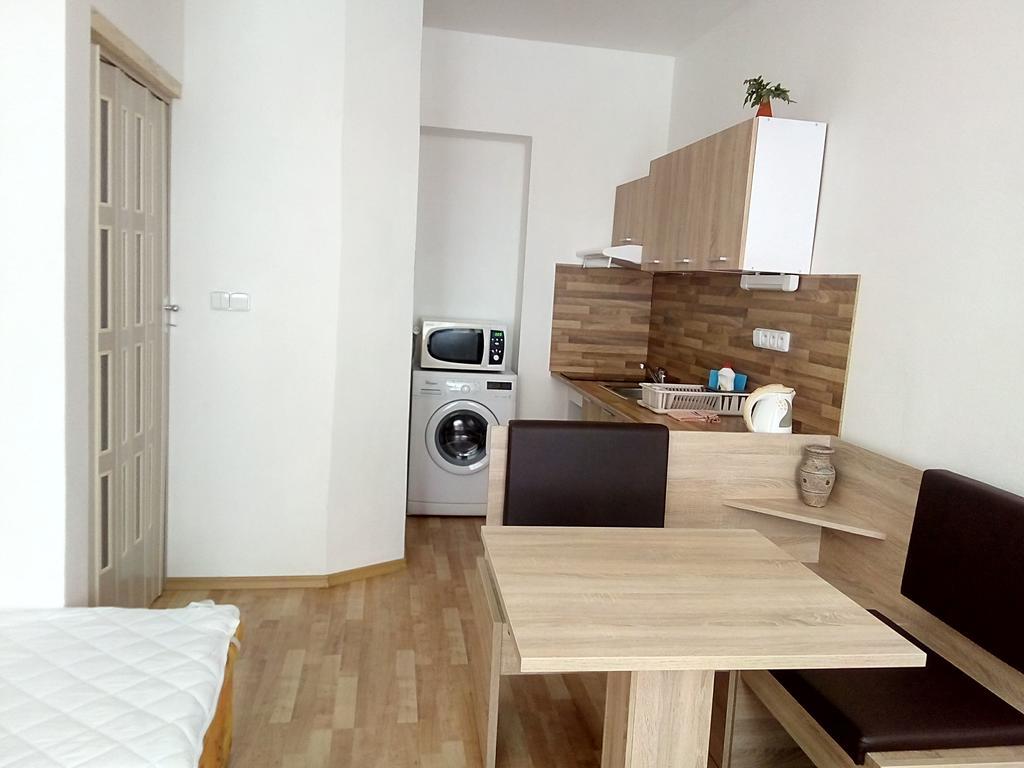 Apartmany - Penzion Smetanka Ceske Budejovice Eksteriør billede