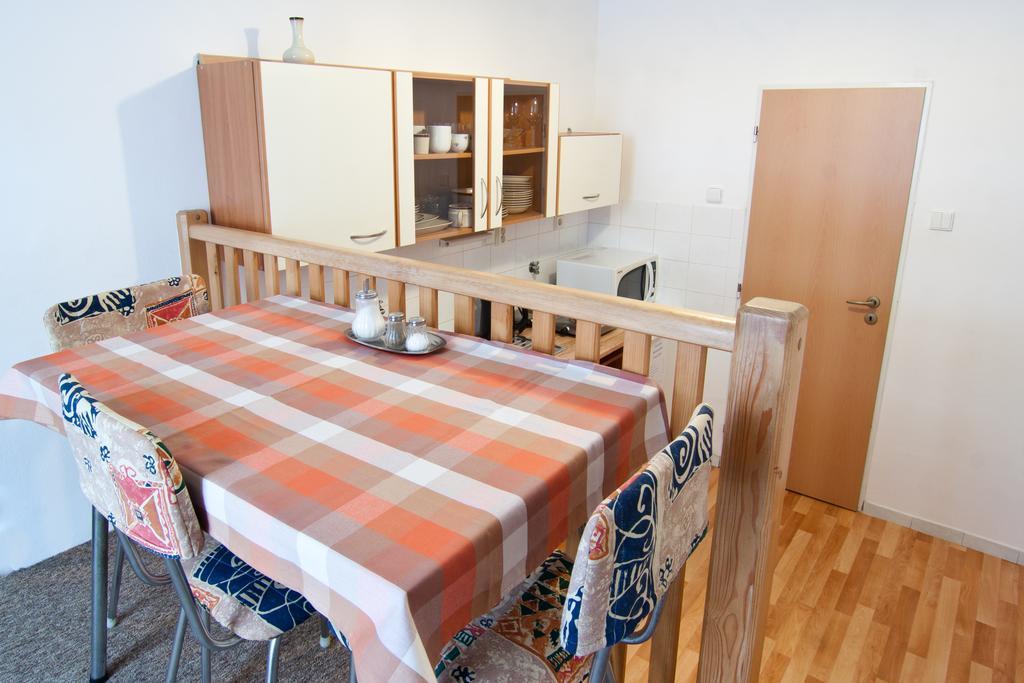 Apartmany - Penzion Smetanka Ceske Budejovice Eksteriør billede
