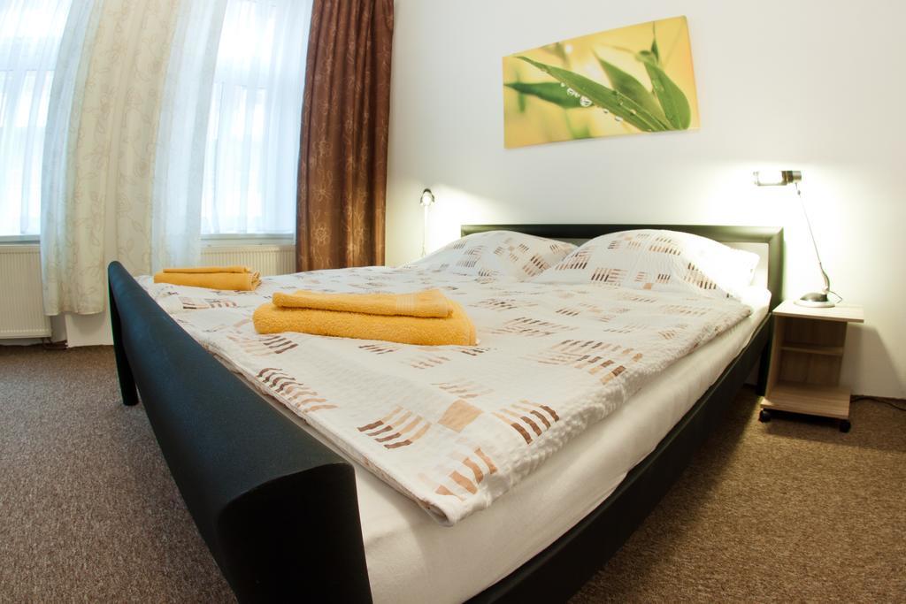 Apartmany - Penzion Smetanka Ceske Budejovice Eksteriør billede